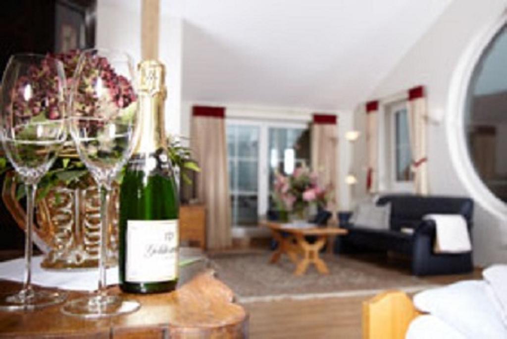 Hotel Restaurant Cafe Rapp Konigsfeld im Schwarzwald Luaran gambar